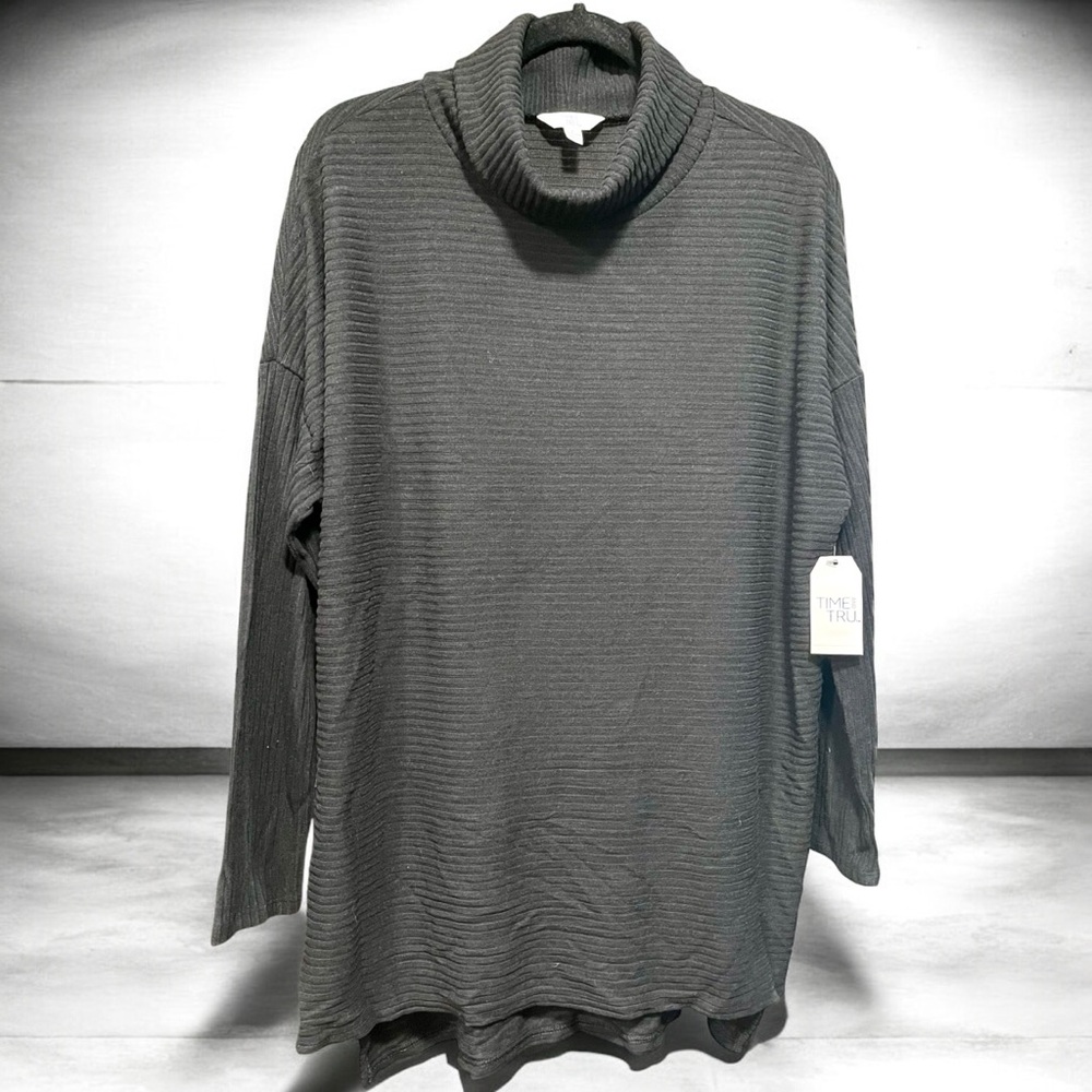 New 12/14 women’s black ribbed sweater top